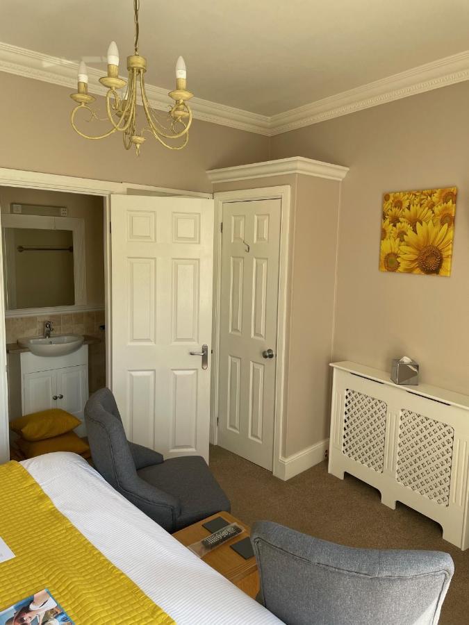The Courtyard Guest House Great Yarmouth Eksteriør billede