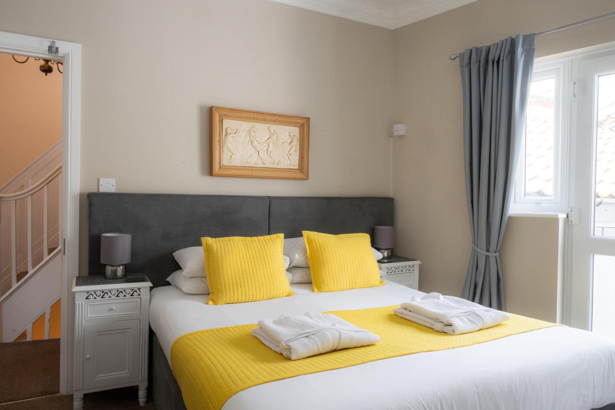 The Courtyard Guest House Great Yarmouth Eksteriør billede
