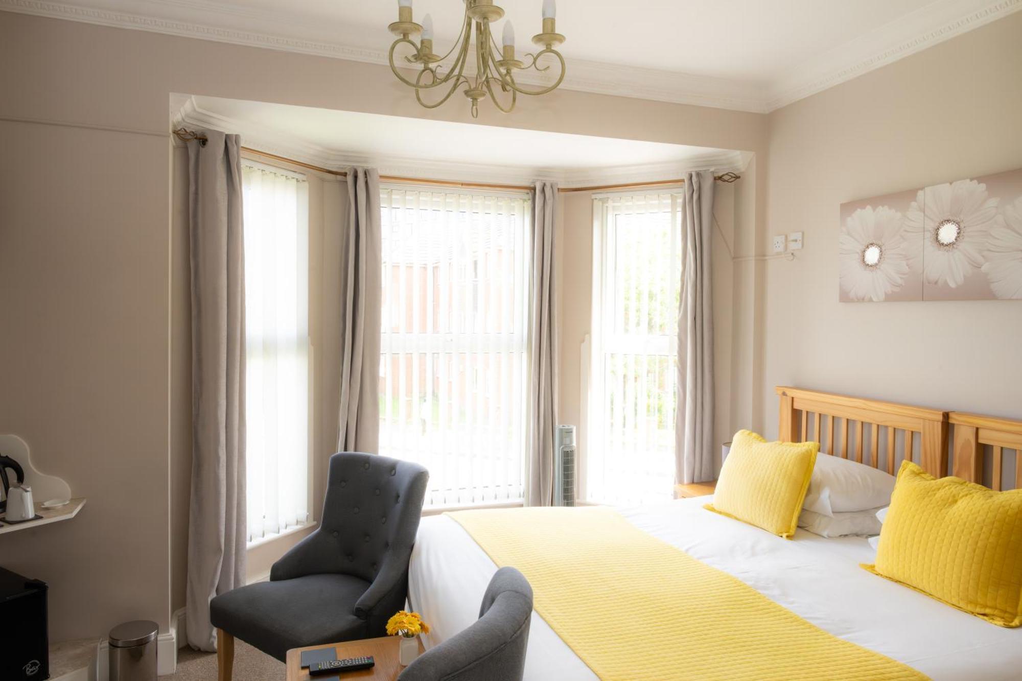 The Courtyard Guest House Great Yarmouth Eksteriør billede