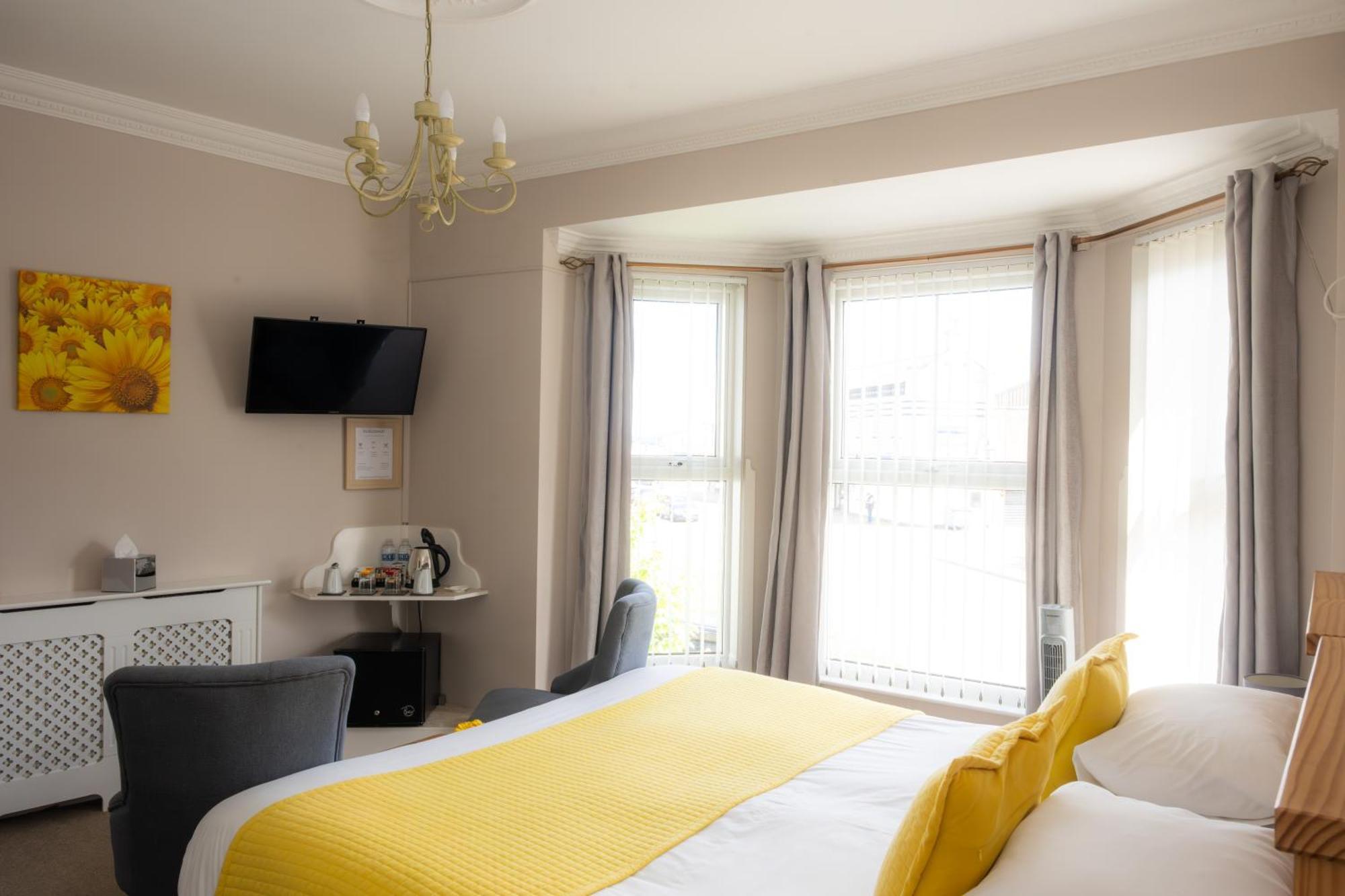 The Courtyard Guest House Great Yarmouth Eksteriør billede