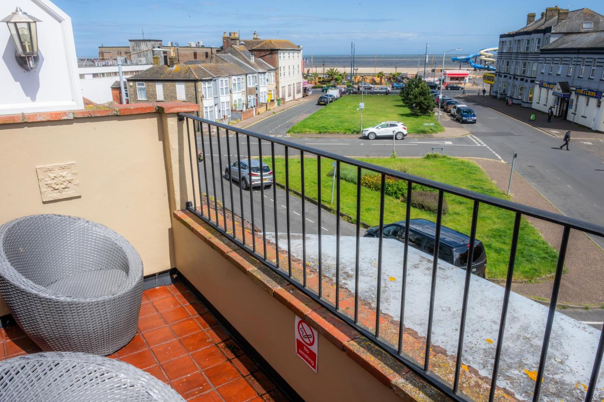 The Courtyard Guest House Great Yarmouth Eksteriør billede