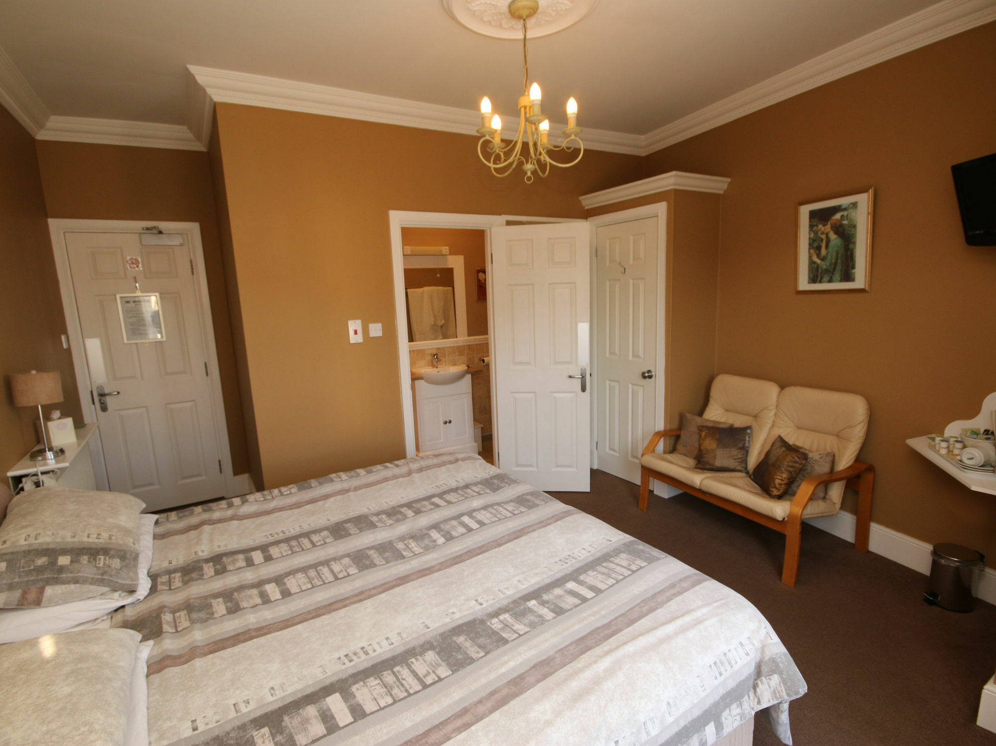 The Courtyard Guest House Great Yarmouth Eksteriør billede